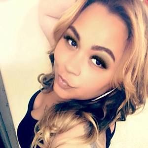 Meet your Posher, Aisha